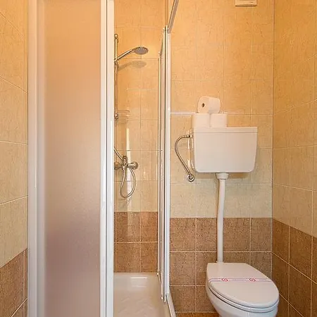 Gostinjska kuća Budva Inn Guest House Budva